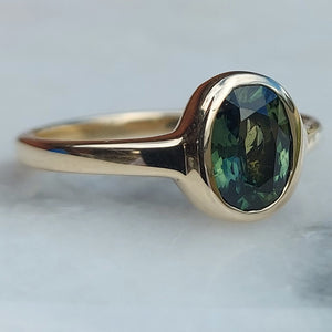 Natural Green Australian Parti Sapphire gold solitaire ring